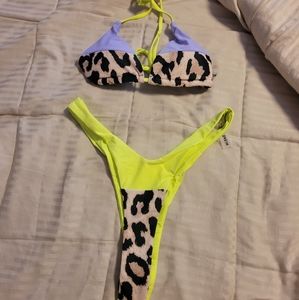 Unique leopard thong bikini size M
